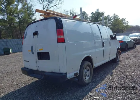 2007 Chevrolet Express Work Van из США, поврежденный, VIN 1GCGG25V871217584